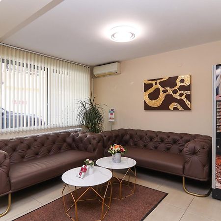 Family Hotel Madrid 索菲亞 外观 照片