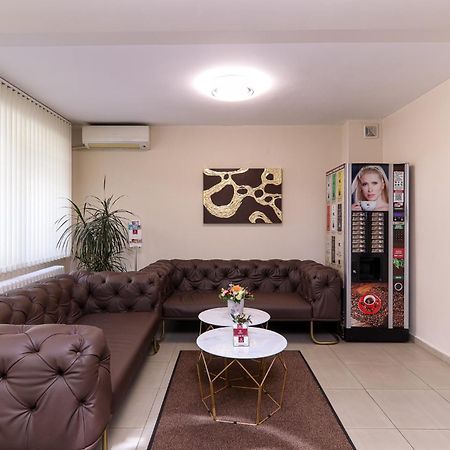 Family Hotel Madrid 索菲亞 外观 照片