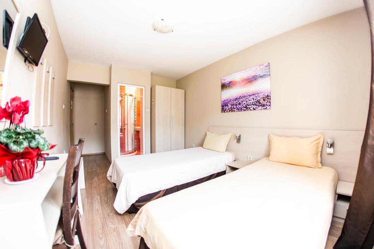 Family Hotel Madrid 索菲亞 外观 照片